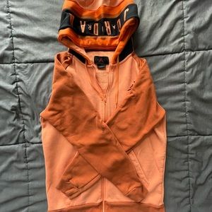 Mens Nike sweatshirt, lightly used and heavy.